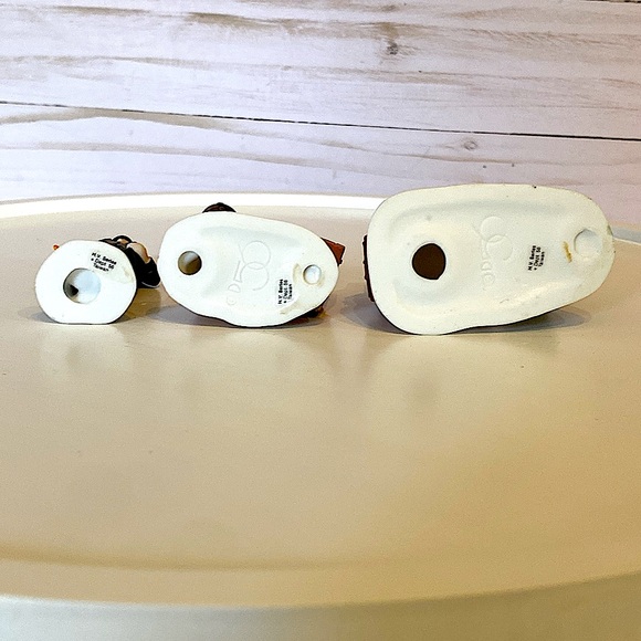 DEPARTMENT 56 - Holiday Travelers - Heritage Village - Dickens Village - Picture 5 of 8